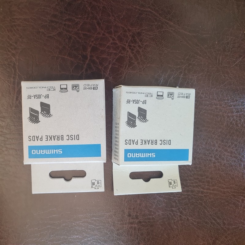 Shimano J05A-RF Disc Brake Pads Resin w/Cooling Fins  2x Pair