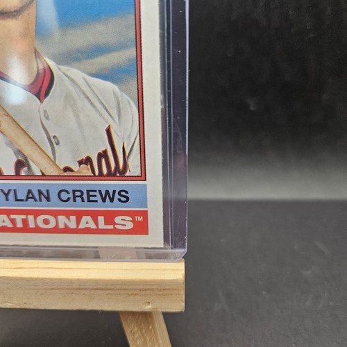 Tarjeta de novato Topps Heritage #247 Dylan Crews RC 2025 Washington Nationals - Imagen 5 de 7