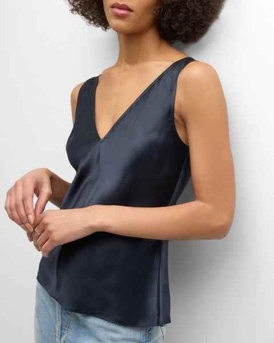 BRAND NEW!! $278 FRAME DENIM 100% SILK "SAVANNAH" V NECK TOP NAVY SIZE LARGE - Picture 1 of 1