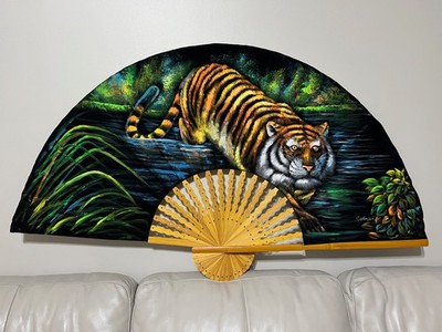 Large Hand Painted Tiger Wall Fan   Striking Asian Style Wall Decor