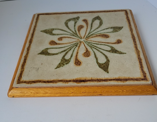 Tile Trivet Vintage 1982 Wood Frame with Tile 8x8 heavy  - Picture 4 of 4