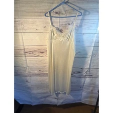 Vassarette Women's Lace Trim Full  Slip Sz 40 White Spaghetti Strap Sleep Dress