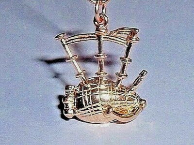 14k Yellow Gold 2-D BAGPIPES Charm 14k Yellow Gold 2-D BAGPIPES Charm