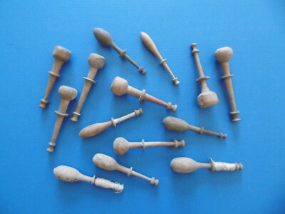Lot Ancien De Fuseaux En Bois Pour Dentelle - Dans Caisse En Bois, Occasion