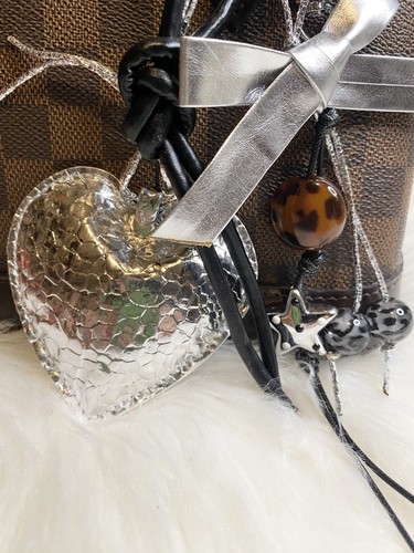 Silver Heart Bag Charm Key Ring Fob Keychain Purse Lucky Charm Bow Star Y2K New - Picture 2 of 2