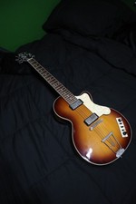 H fner Club Contemporary Series Electric Guitar   Limited Sunburst   Rare Finish