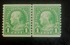 US Scott # 597  Jt Line Coil Pair-Vertical P10,   Franklin  Mint hinged. O.G.
