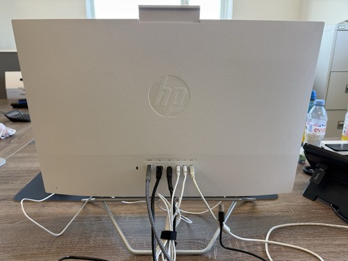HP All In One PC 21,5 Zoll AMD Ryzen 3 5300U Radeon Grafik - Bild 2 von 3