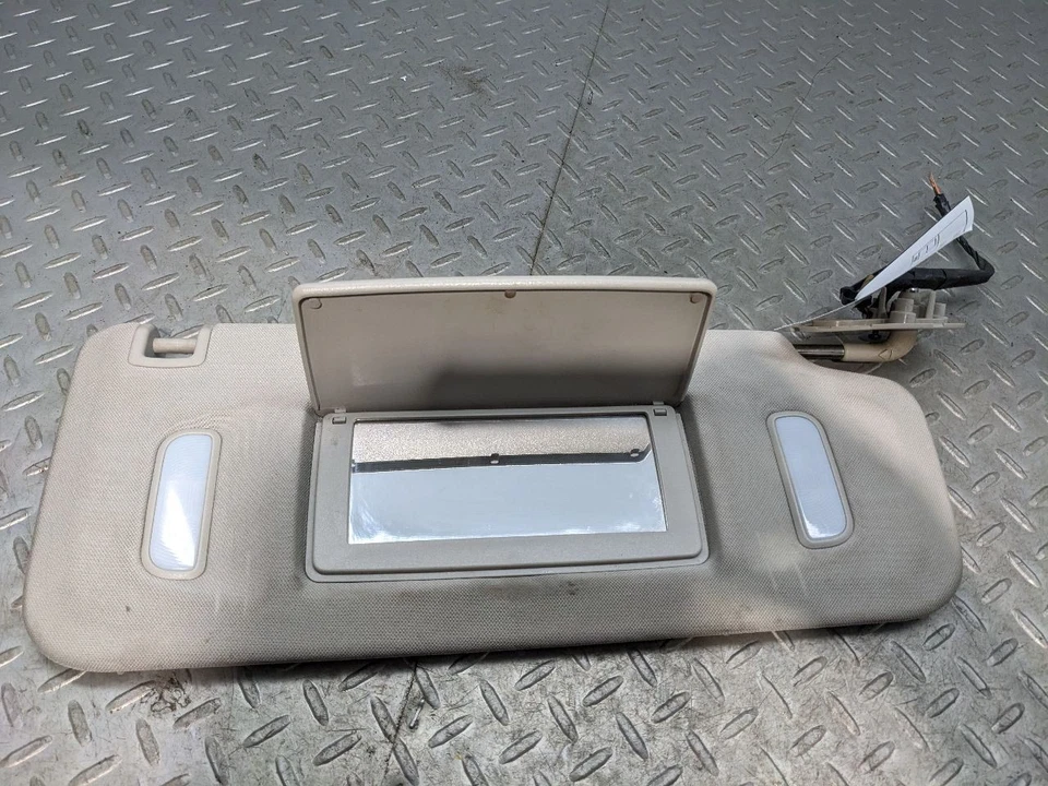 Parasol izquierdo conductor iluminado para 07-14 ESCALADE 1172352 Foto 2 de 4