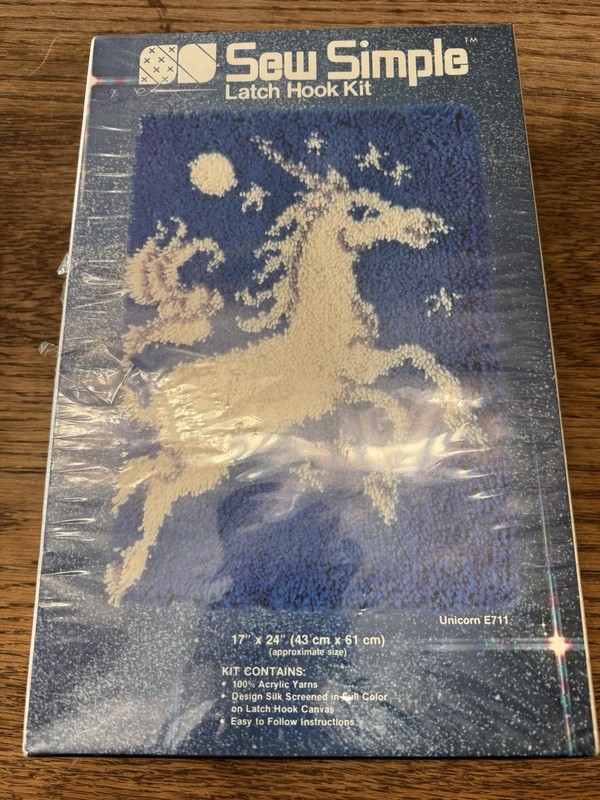 NEW NOS Unicorn Latch Hook Rug Kit Wall Hanging Pillow 1980s retro 