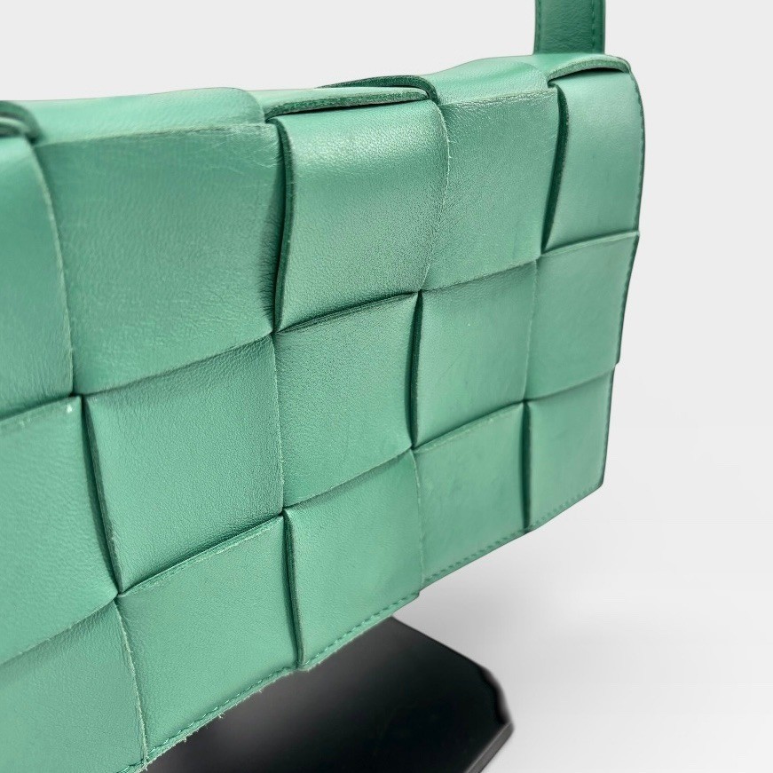 NEW Bottega Veneta Cassette Bag in Mermaid/Gold Leather Crossbody thumbnail 9