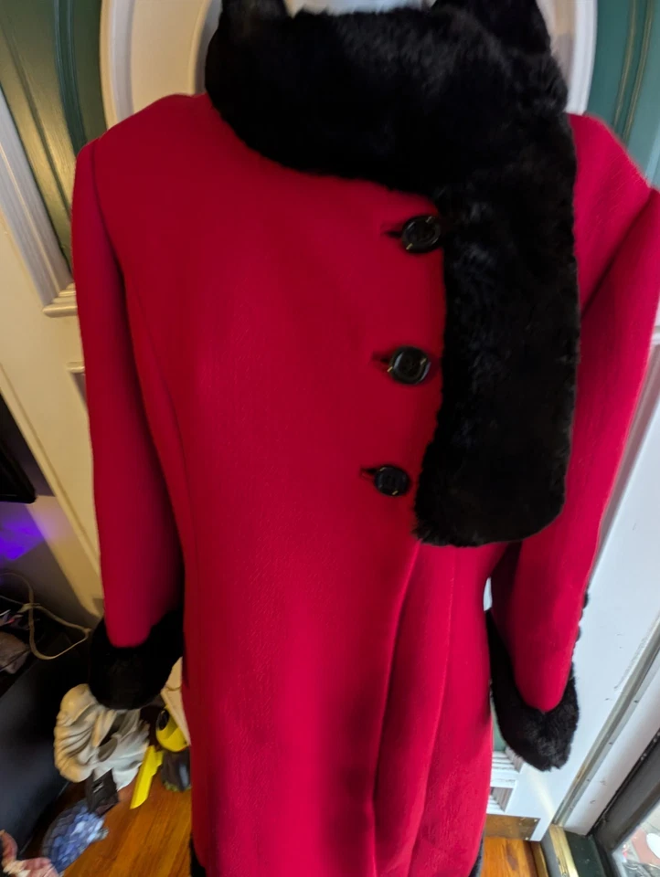 Vintage 50s 60s Levine Smith Red Wool Fur Trim Holiday Princess Coat M Petite - Image 3 of 4