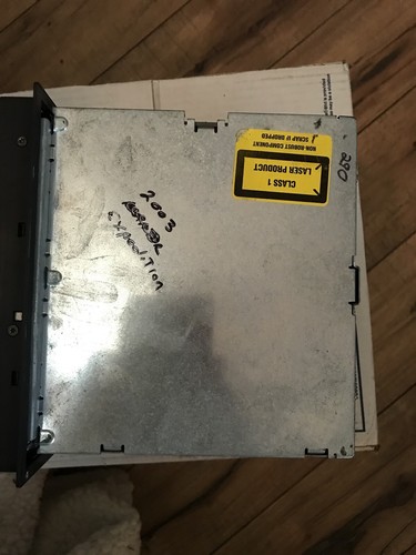 2003-2006 Ford Expedition AM/FM Radio CD Player Navigation P/N: 2L14-18K931-CE - Picture 6 of 10