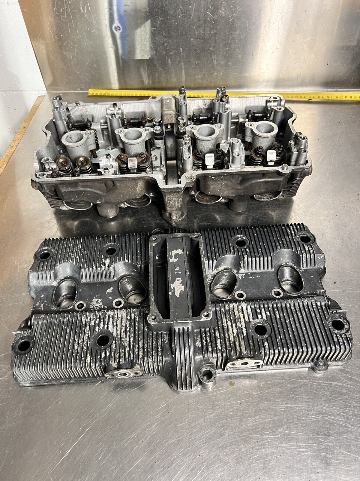 SUZUKI GSX750 GSX 750 Cylinder Head Engine Motor Valves Cam Cover OEM Genuine