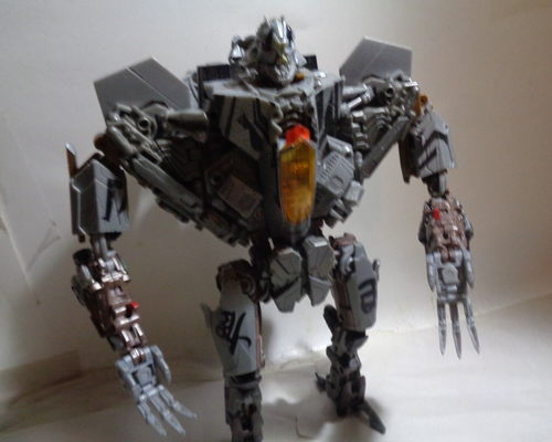 Transformers Hunt for the Decepticons 2010 Leader Class STARSCREAM - Picture 3 of 11