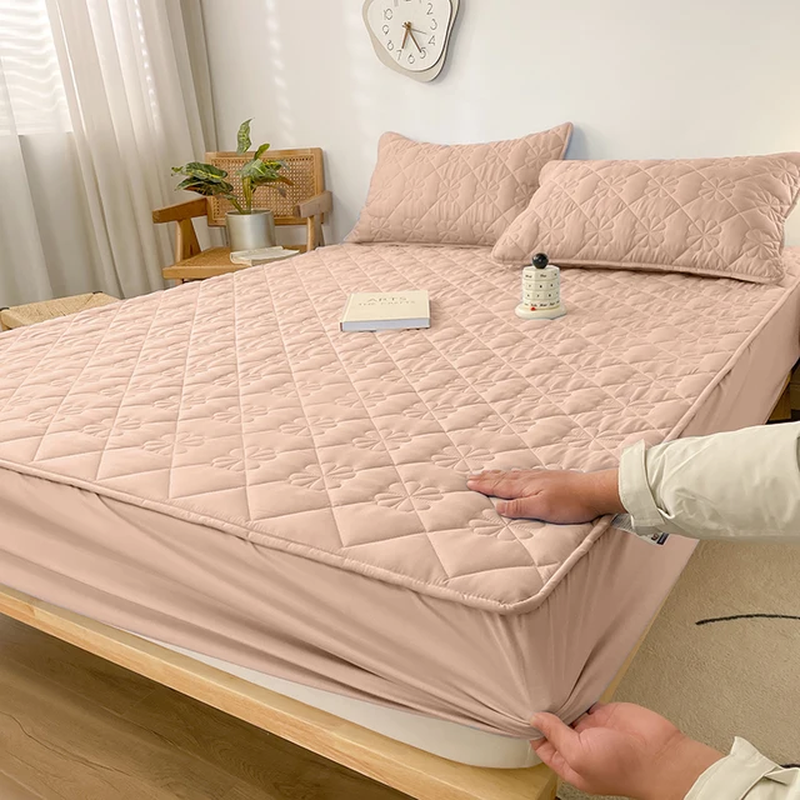 Mattress Protector Hypoallergenic Breathable Waterproof Mattress Protector Cover-image