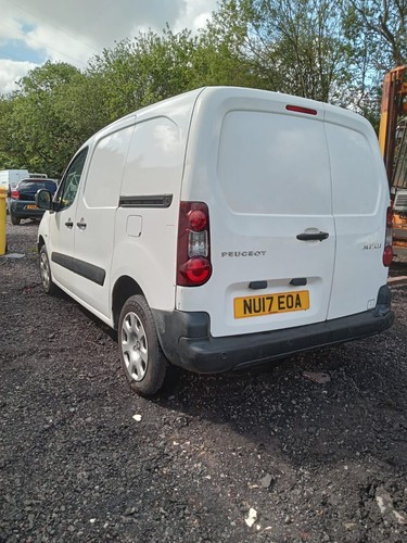 2017 PEUGEOT PARTNER BLUE HDI PROFESSIONAL L1 1,560cc (Police Seizure) - Picture 3 of 5