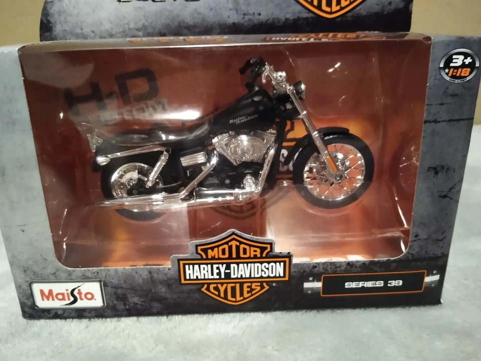 Motocicleta Maisto Harley-Davidson Dyna Street Bob Series 39 2006 1:18 ~NUEVA Foto 2 de 4