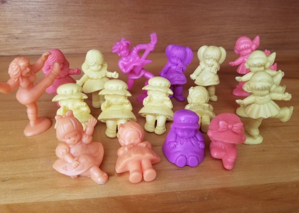 Lot of 17 Vintage CUTIE Mini PVC Figures (Mattel, 1986) Toy