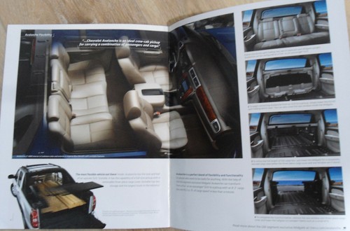 2011 Chevrolet Chevy Avalanche Truck Sales Brochure - Foto 4 di 6