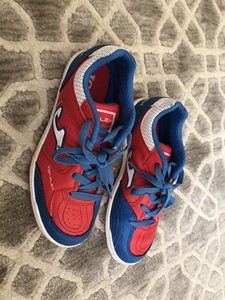 high top futsal shoes