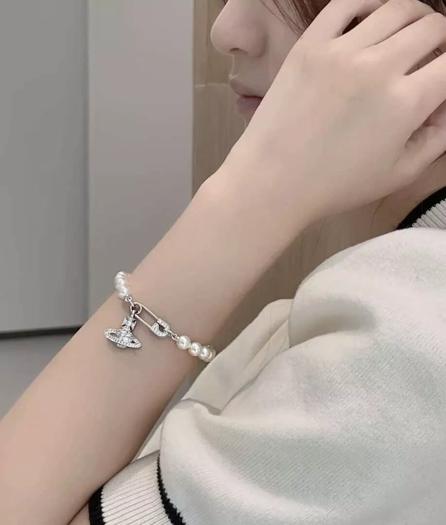 【VIVIENNE WESTWOOD】Lucrece Pearl Bracelet ブレスレット Vivienne Westwood Bracelets Lucrece Pearl 925 Silver
