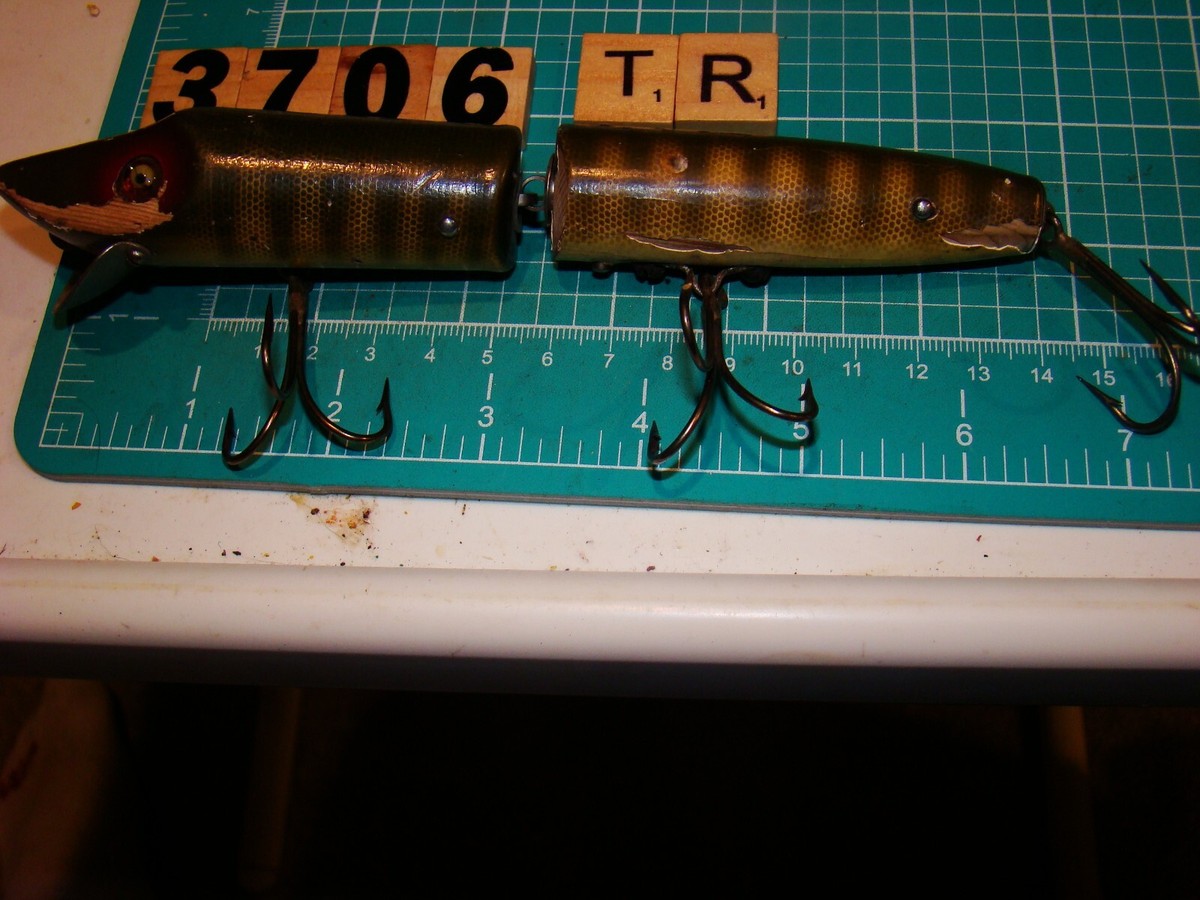 V3706 TR HEDDON 7 INCH GIANT JOINTED VAMP WOODEN GLASS EYED V3706 TR HEDDON 7 INCH GIANT JOINTED VAMP WOODEN GLASS EYED