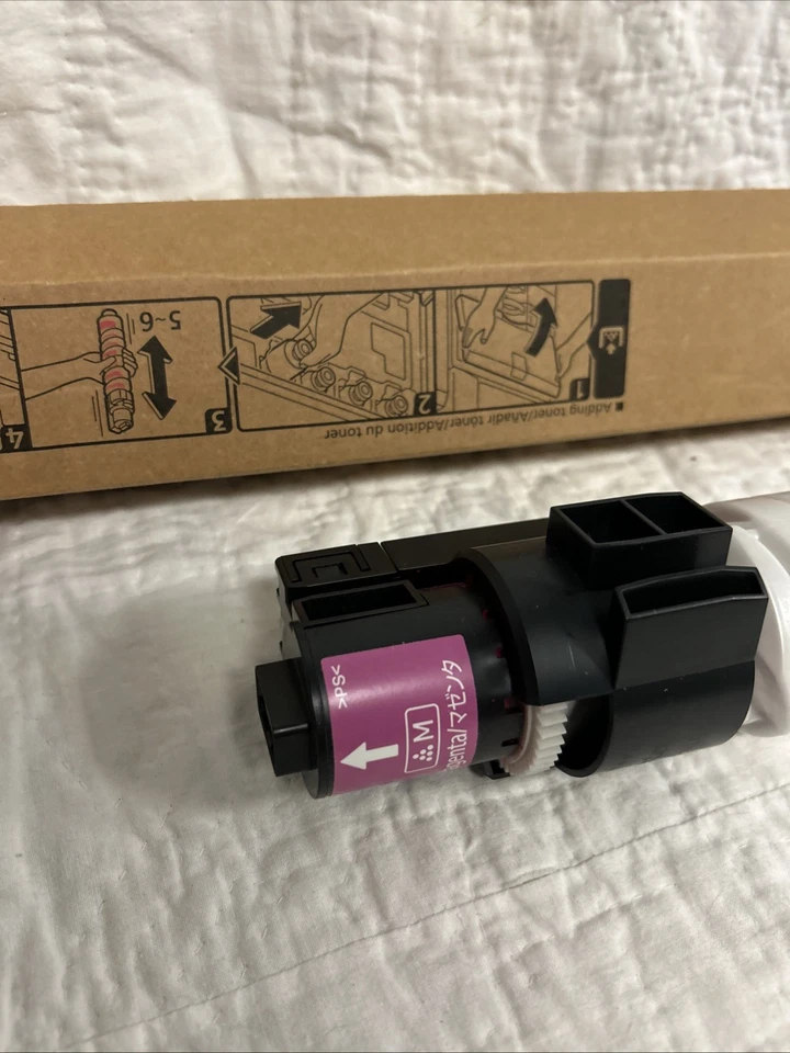 Gestetner Magenta Toner DSc525/DSc530 2500M Opened cartridge, barely used - Image 4 of 4