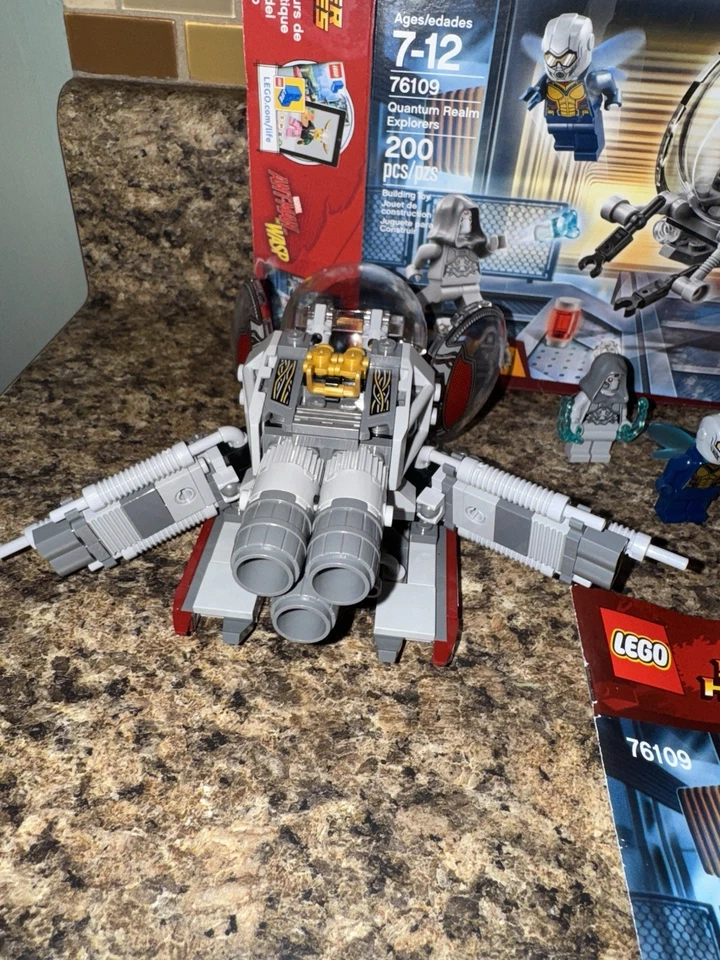 LEGO Marvel Ant-Man & The Wasp Quantum Realm Explorers 2018 76109 Complete Used - Image 4 of 4