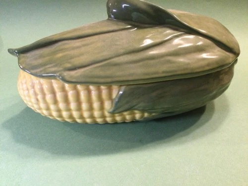 Vintage Shawnee Corn King Casserole Dish green & yellow