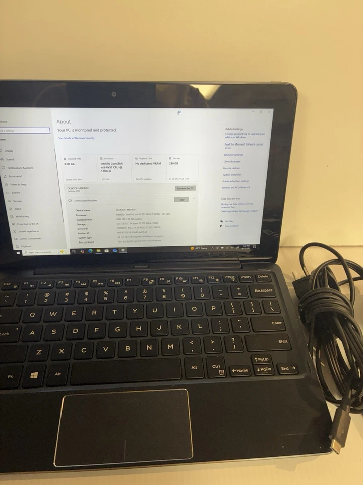 Dell Latitude 5179 2-in-1 (10.8" touch, Intel m5, 8GB, 128GB SSD, Win 10) Bundle - Image 3 of 4