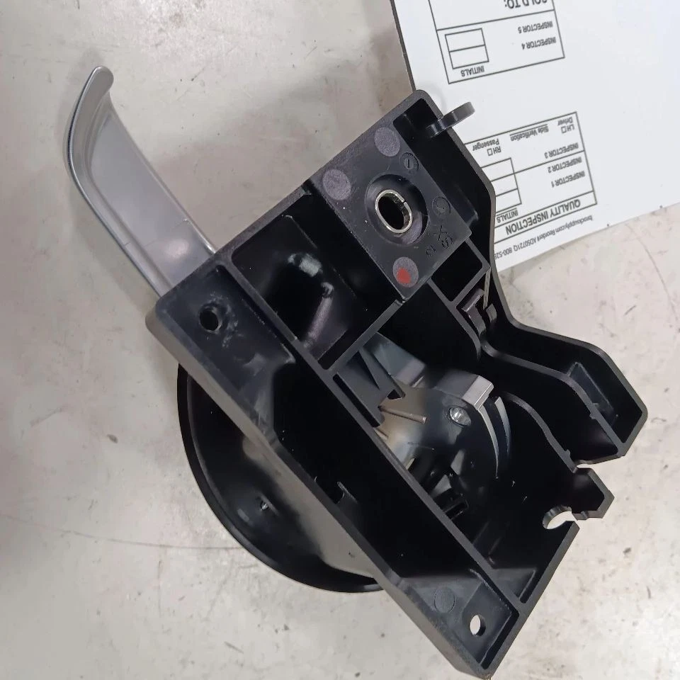 Manija de puerta interior delantero izquierdo del conductor Fiat 500 2017 2016 Foto 2 de 4