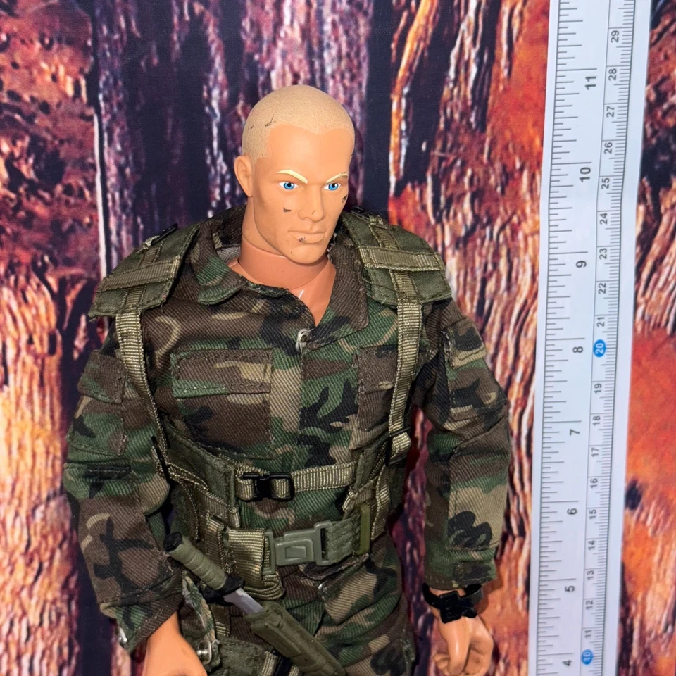 Figura de acción GI Joe Blonde Camo Soldier escala 1:6 con atuendo cuchillo reloj Foto 2 de 4