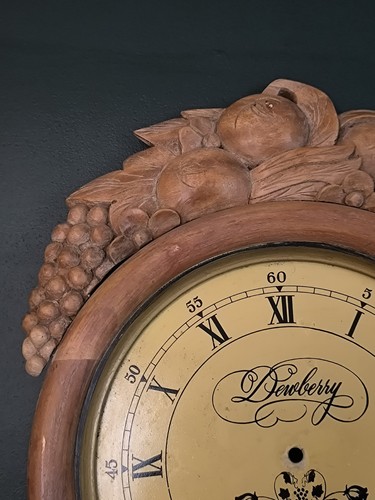 Horloge murale vintage Dewberry London 1875 Bois sculpté Shabby Campagne Chic - Picture 2 of 7