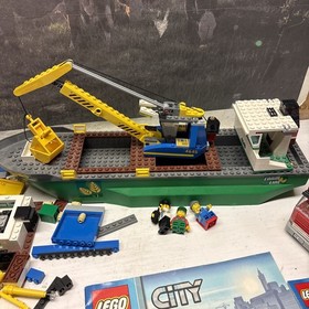 LEGO 4645 City Harbor Ship Set Harbor Farm Line Ship (1 Mini Fig Missing & Box)