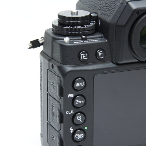 Nikon Df 16.2MP DSLR Camera Body (Black) Shutter Count 4513 - Picture 12 of 12