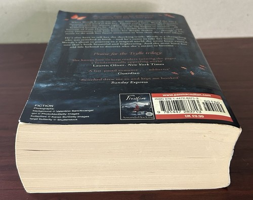 Trylle: The Complete Trilogy de Amanda Hocking (Edición española, 2015) - Imagen 6 de 10