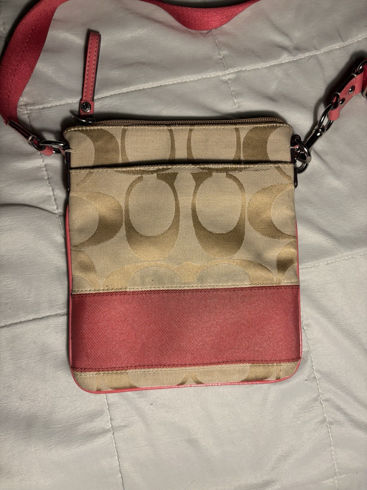 Coach Signature Pink And Tan Swingpack Crossbody Purse