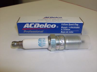 AC DELCO 41-993 IRIDIUM SPARK PLUG  ** FREE SHIPPING ** PRICE PER EACH
