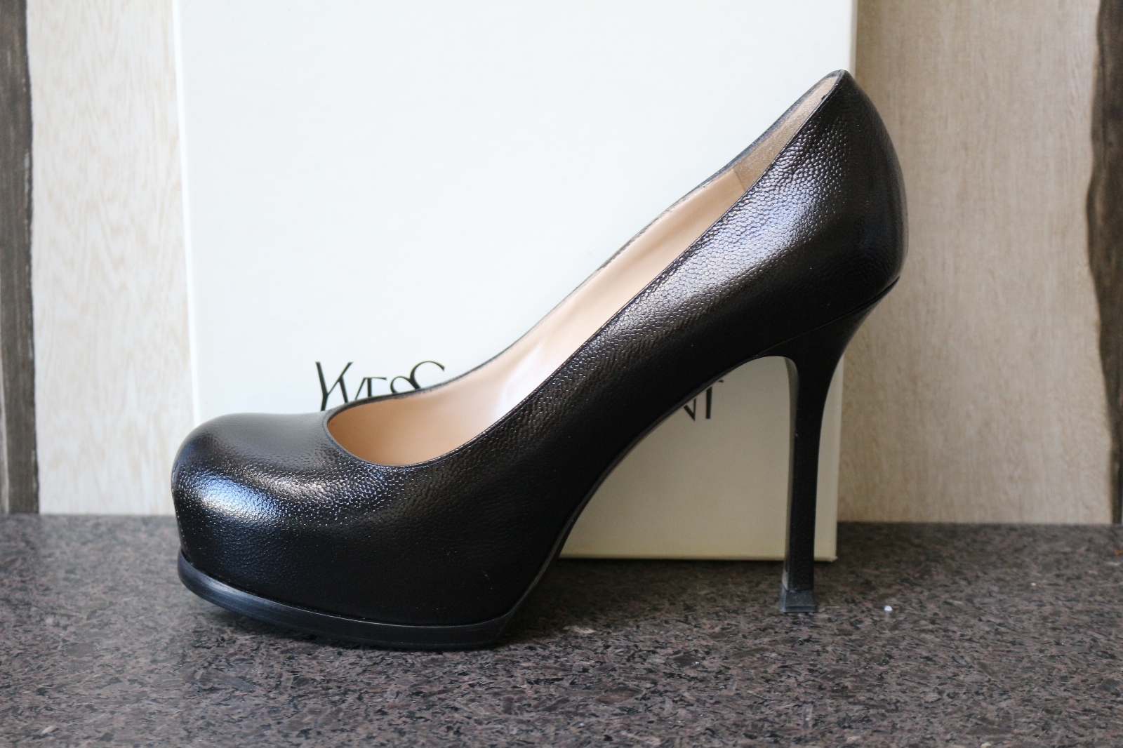 NIB YSL Yves Saint Laurent TRIBTOO VERNIGOLF 80 PLATFORM BLACK Pump Shoe 39