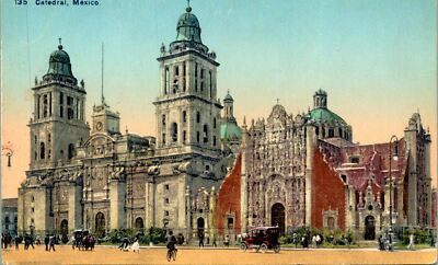 Mexico Cathedral Full View Carriages Postcard Unused (33233)