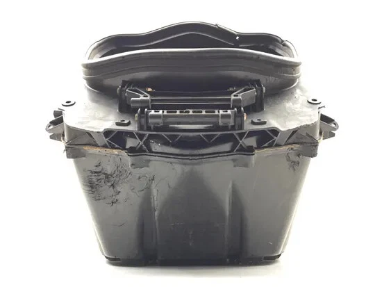 Front Storage Compartment 2009 Can-Am Spyder GS Roadster SE5 3030A x - Image 3 of 4