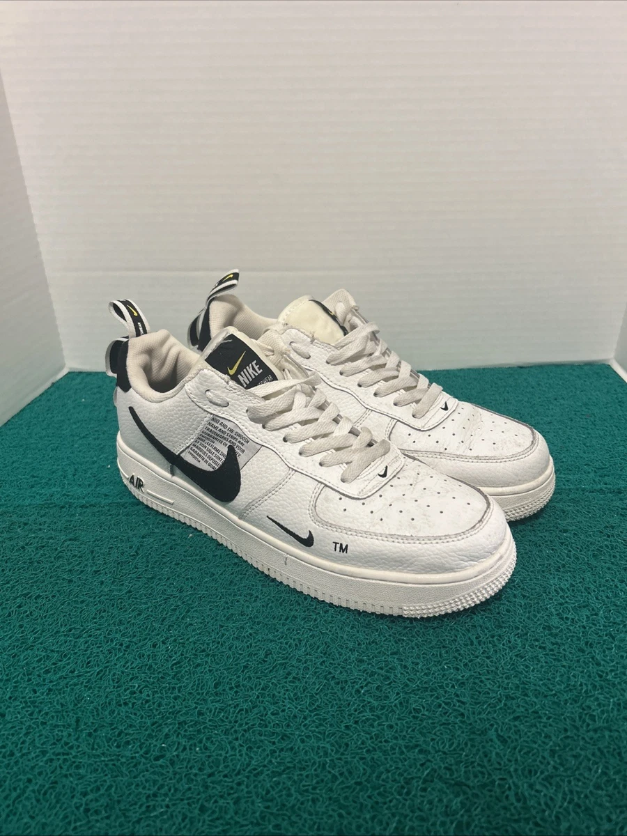 Preços baixos em Nike Air Force 1 Utility White Black | eBay