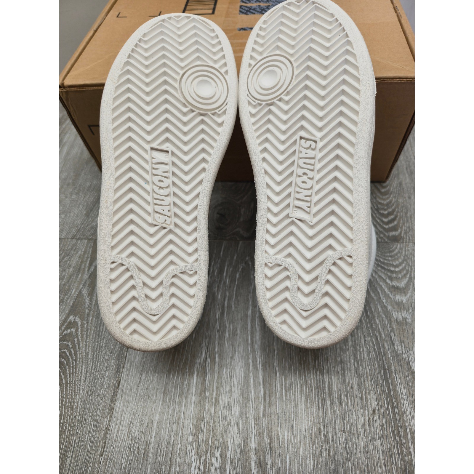 Saucony Jazz Court Womens Sneakers White Pink Low Top Size 7.5 thumbnail 9