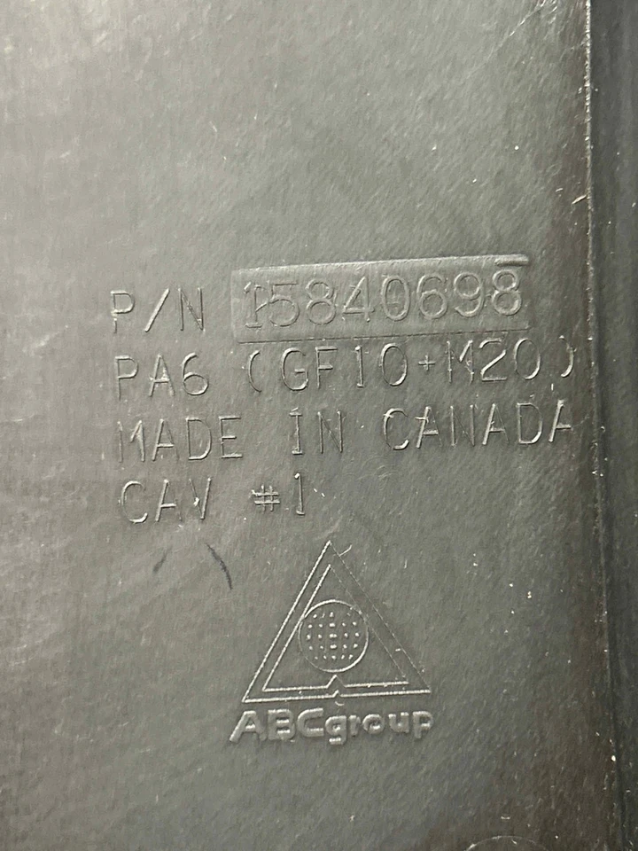 Fits 2008 GMC Yukon Engine Cover OEM:15840698 Foto 3 de 4