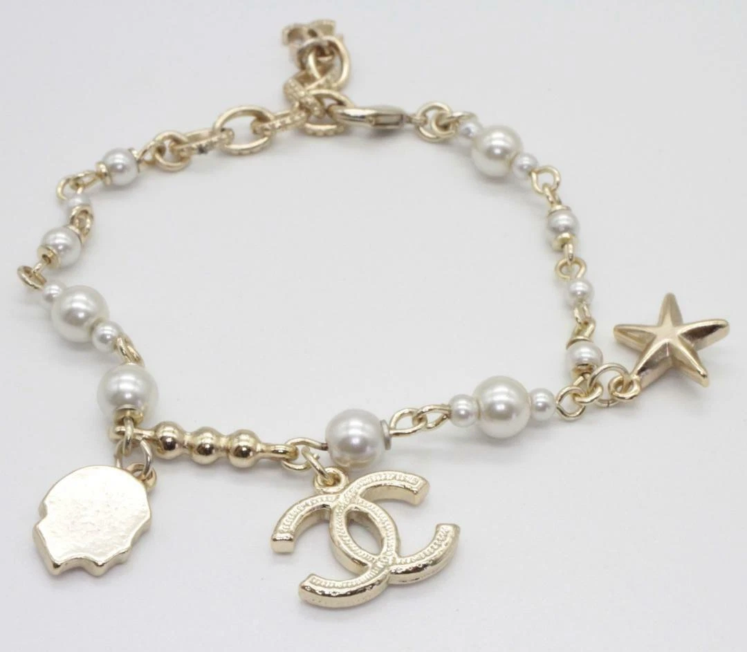 Auth CHANEL Rhinestone CC Logo Star COCO Charm Pearl Chain