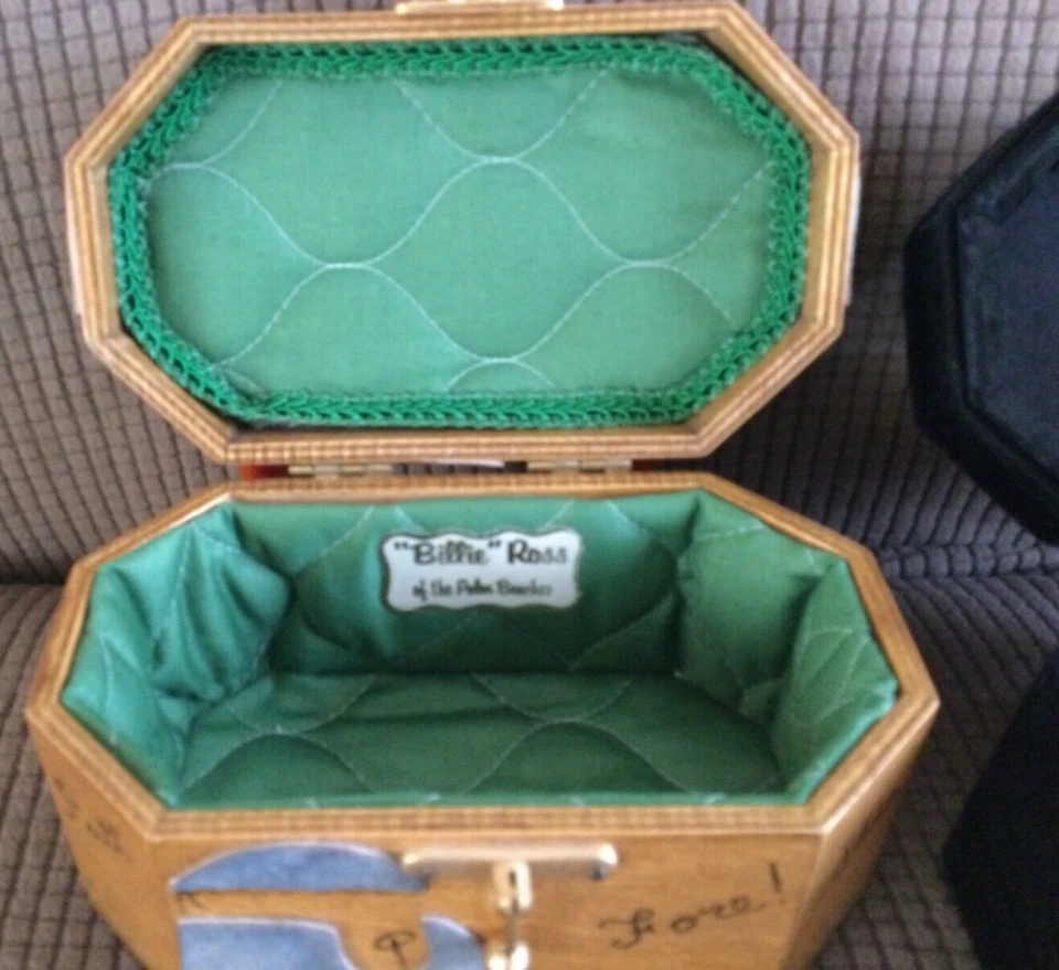 Duas bolsas de madeira tema golfe Billie Ross of the Palm Beaches/veludo preto extravagante - Imagem 2 de 4