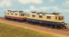 TRIX 25100 SBB-CFF Lokpaar Re 421 TEE Lackierung +Re 421 Rheingold Lackierung