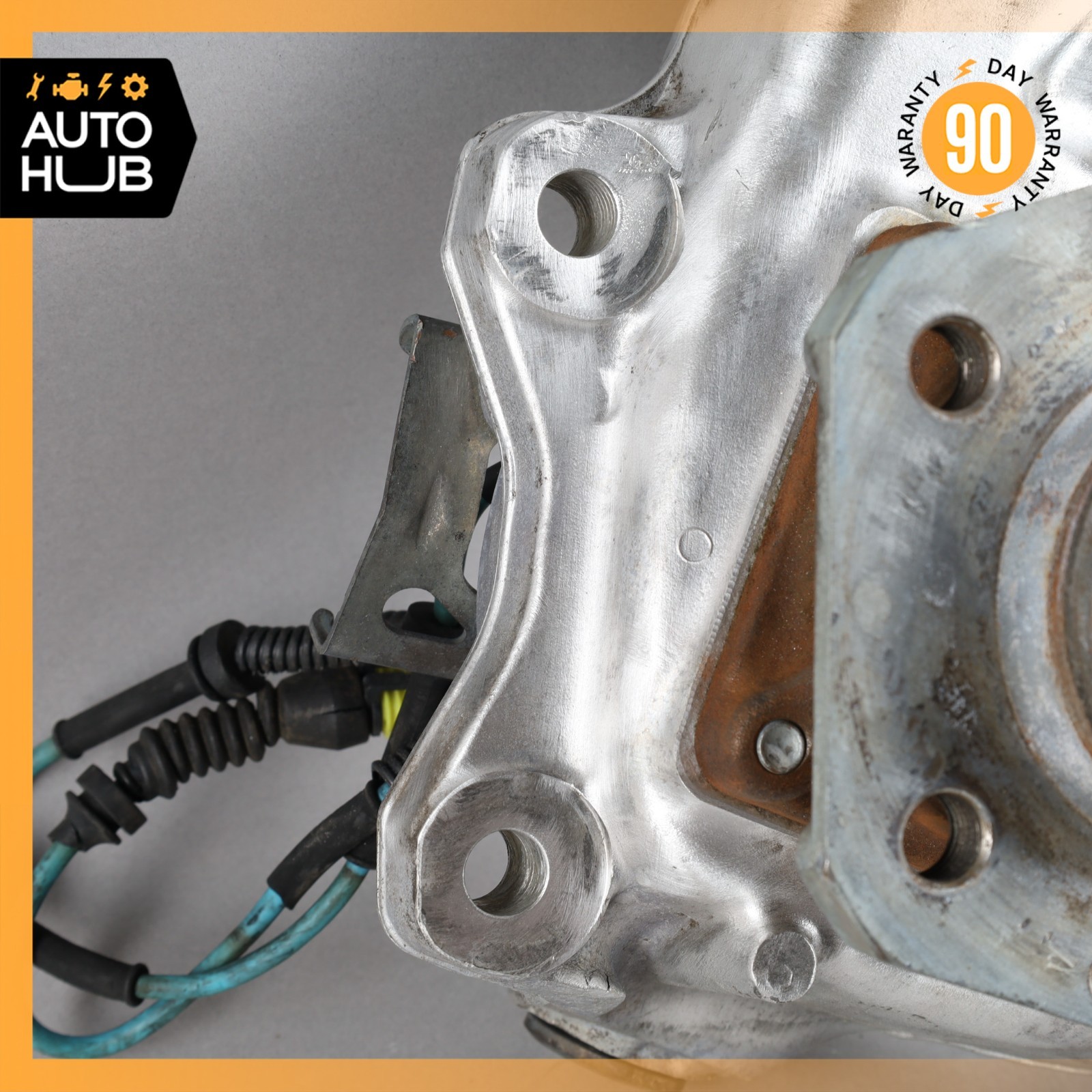 03-10 Maserati GranTurismo M145 Front Left Side Spindle Knuckle Hub OEM 34k