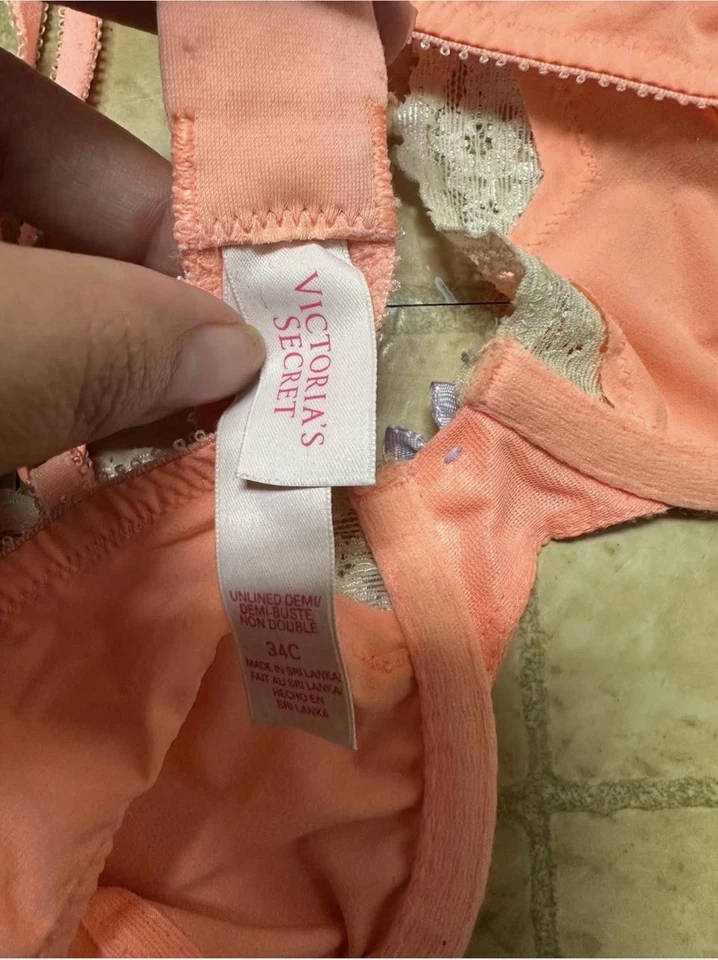 Y2k Vintage Peach Lace Underwire Victoria’s Secret Bra Early 2000s Sexy 34c - Image 3 of 4